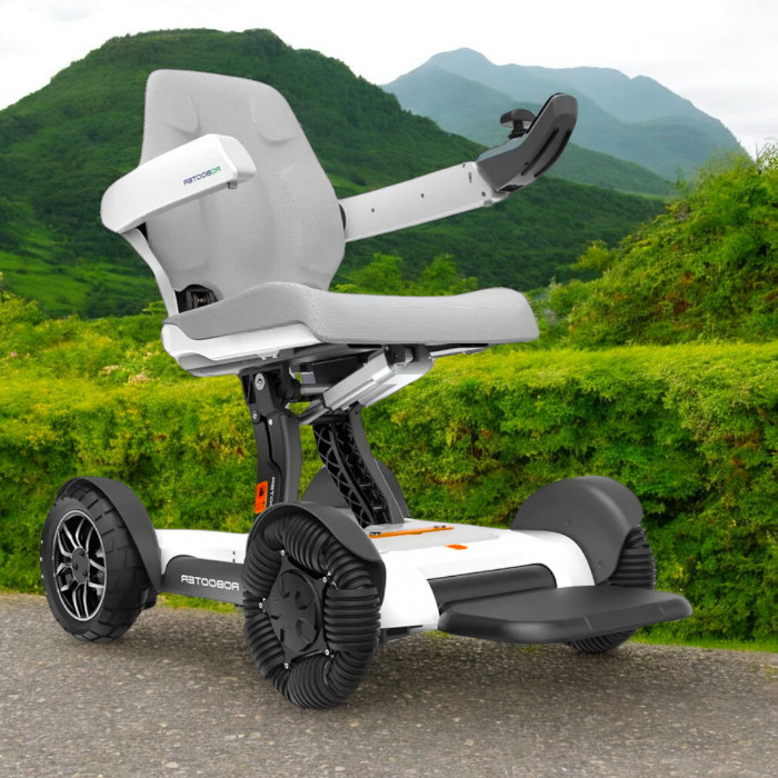 Poylin%20P210%20Robotics%20Akülü%20Tekerlekli%20Sandalye