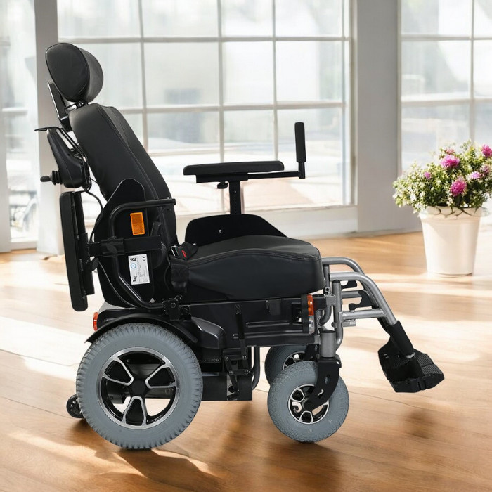 S220%20Standart%20Akülü%20Tekerlekli%20Sandalye